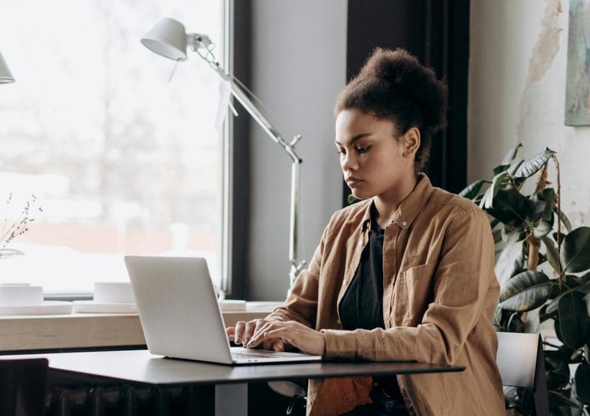 Candidate qui passe un test ELAO